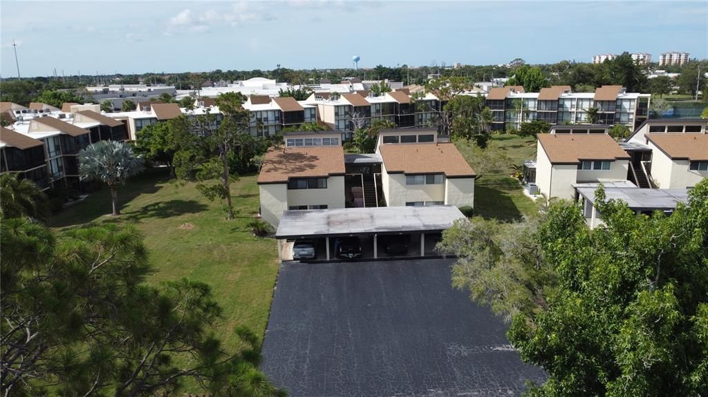 For Sale: $185,000 (2 beds, 2 baths, 1180 Square Feet)