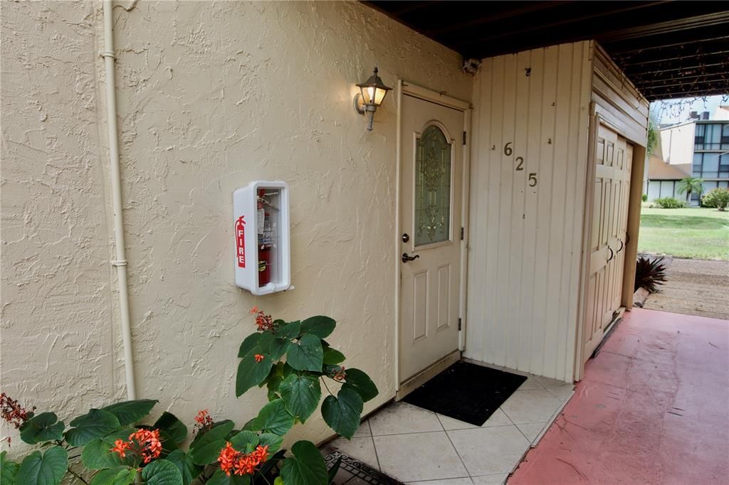 For Sale: $185,000 (2 beds, 2 baths, 1180 Square Feet)