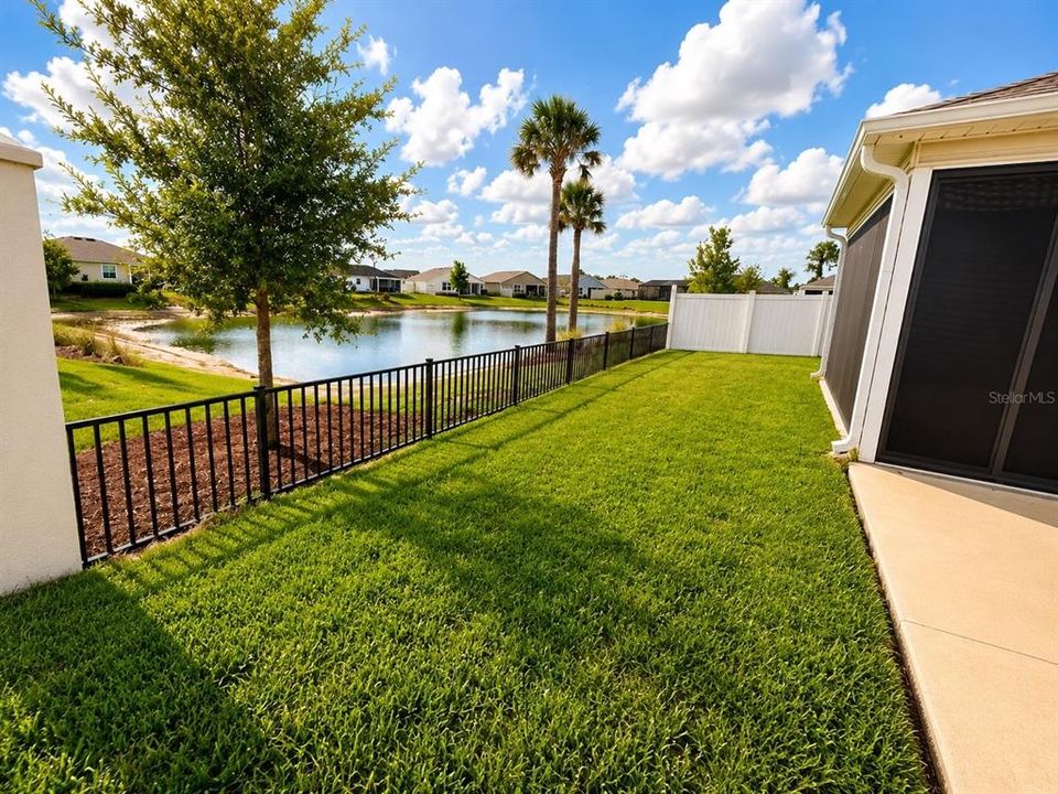Active With Contract: $2,500 (3 beds, 2 baths, 1392 Square Feet)