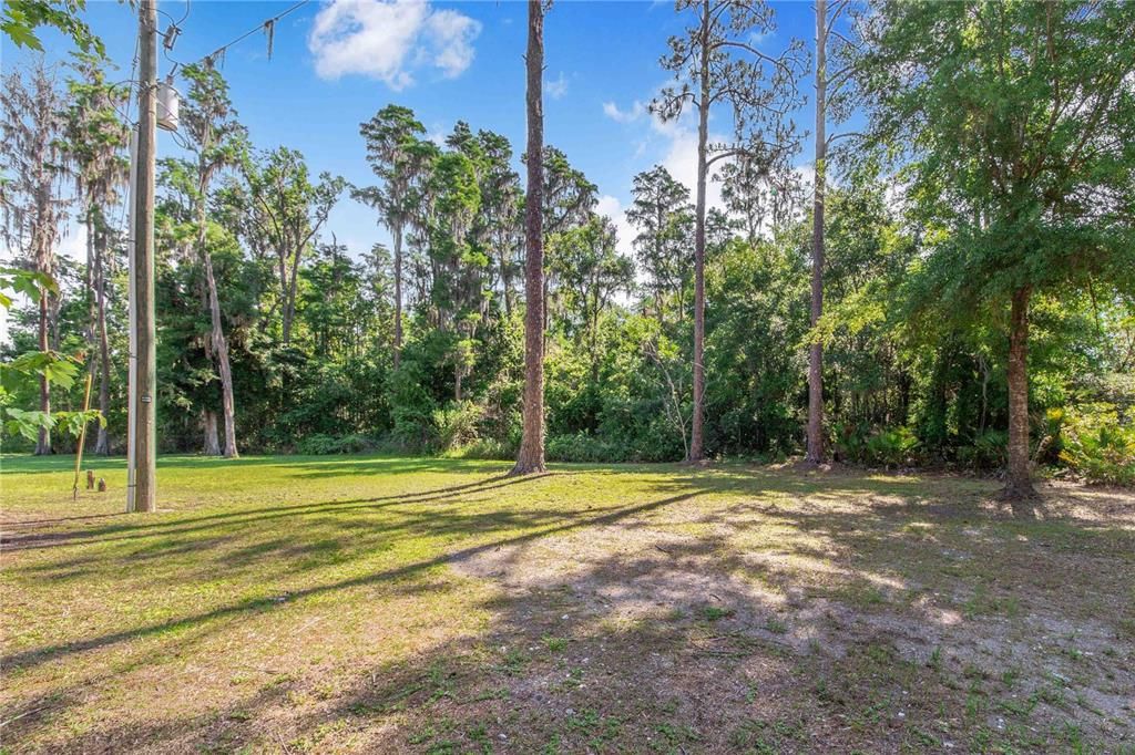 For Sale: $850,000 (5 beds, 3 baths, 2336 Square Feet)