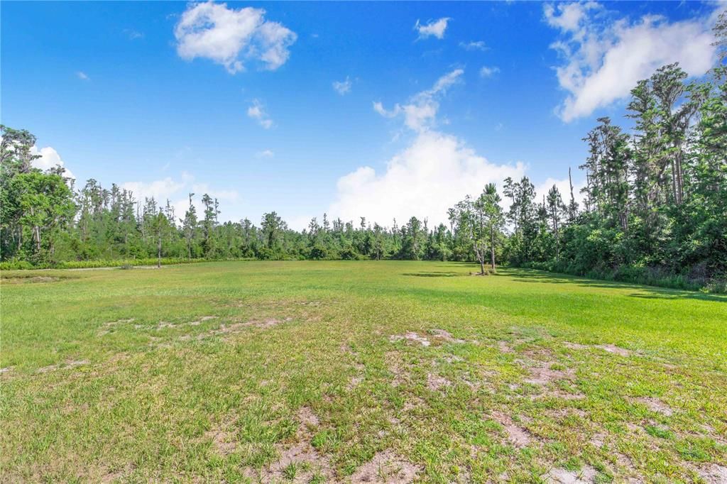 For Sale: $850,000 (5 beds, 3 baths, 2336 Square Feet)