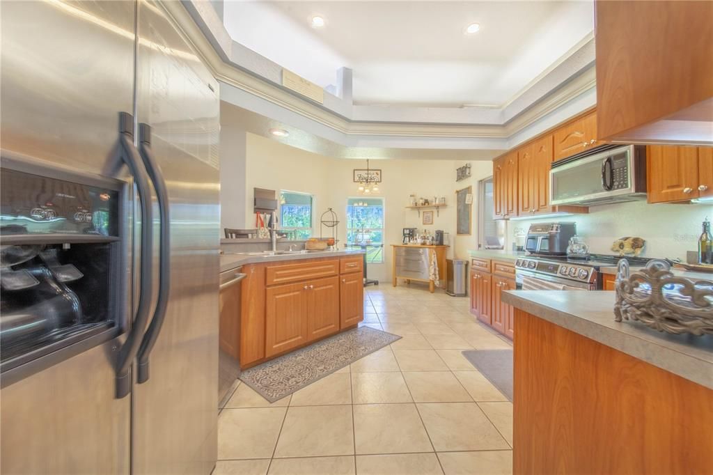 For Sale: $850,000 (5 beds, 3 baths, 2336 Square Feet)