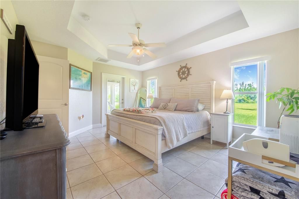 For Sale: $850,000 (5 beds, 3 baths, 2336 Square Feet)