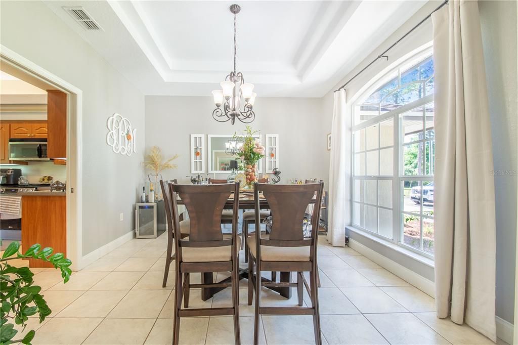 For Sale: $850,000 (5 beds, 3 baths, 2336 Square Feet)