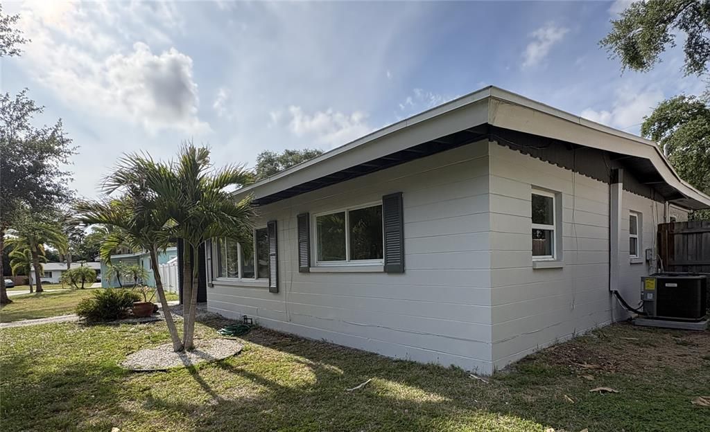 For Sale: $419,000 (3 beds, 1 baths, 1448 Square Feet)