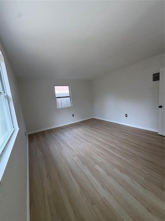 For Sale: $419,000 (3 beds, 1 baths, 1448 Square Feet)