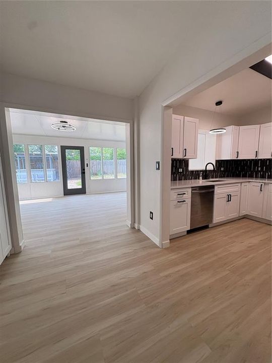 For Sale: $419,000 (3 beds, 1 baths, 1448 Square Feet)