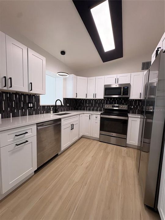 For Sale: $419,000 (3 beds, 1 baths, 1448 Square Feet)
