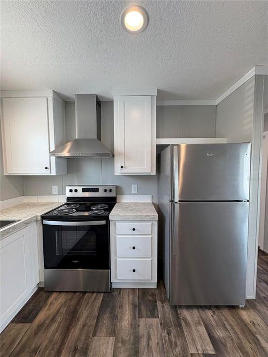 For Sale: $164,900 (2 beds, 2 baths, 765 Square Feet)