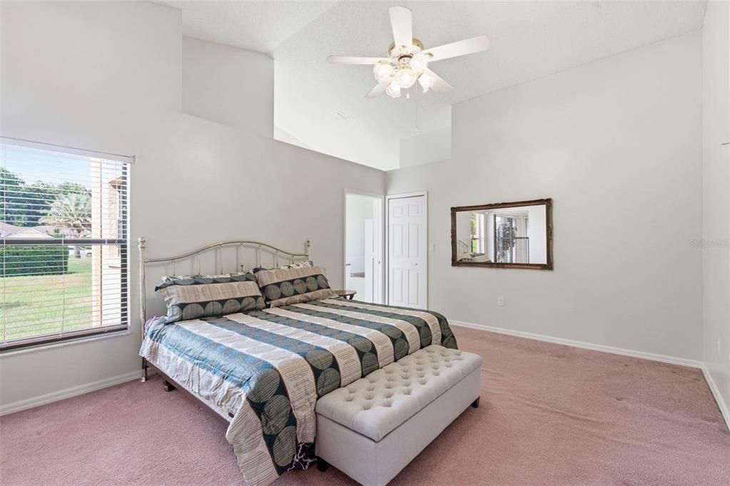 Activo con contrato: $295,000 (3 camas, 2 baños, 1755 Pies cuadrados)