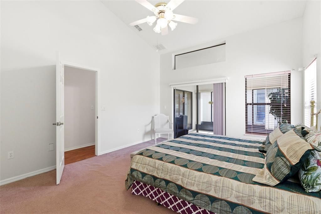 Activo con contrato: $295,000 (3 camas, 2 baños, 1755 Pies cuadrados)