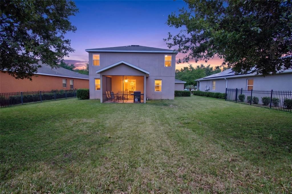 En Venta: $415,000 (4 camas, 2 baños, 2295 Pies cuadrados)