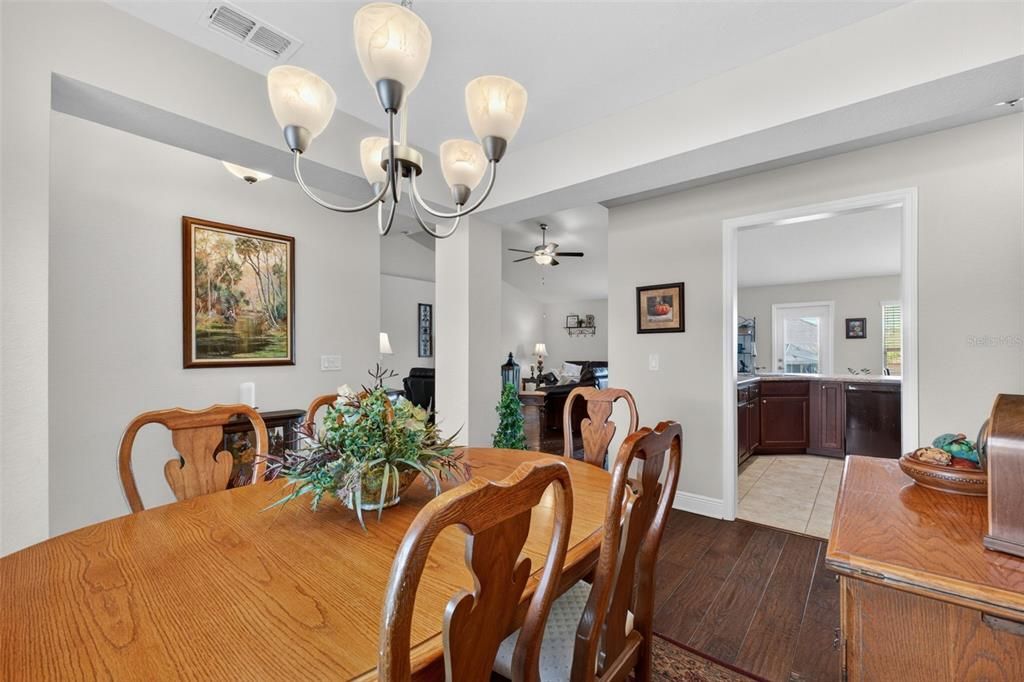 For Rent: $2,350 (4 beds, 2 baths, 1858 Square Feet)