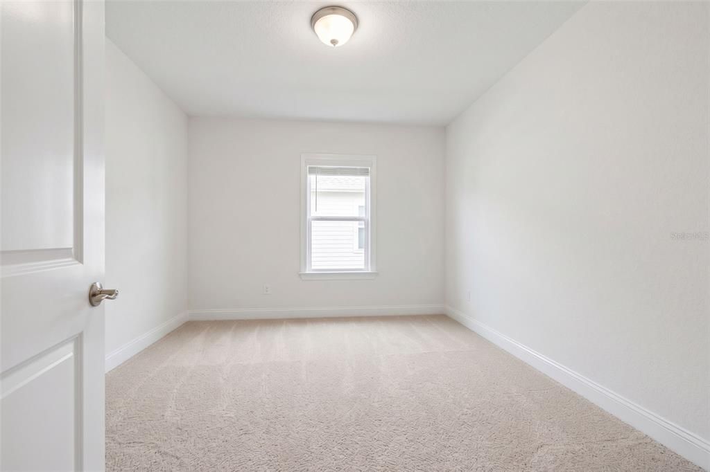 For Rent: $2,350 (4 beds, 2 baths, 1858 Square Feet)