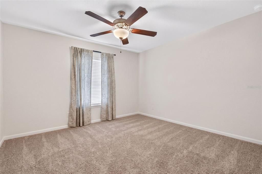 For Rent: $2,350 (4 beds, 2 baths, 1858 Square Feet)