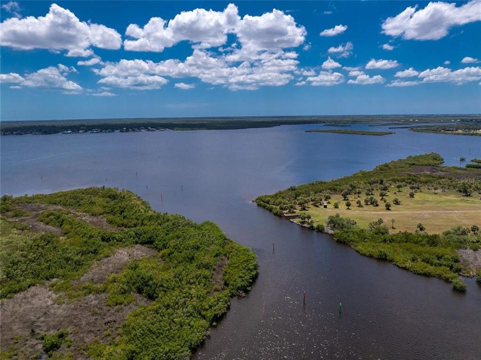 На продажу: $47,018 (0.50 acres)