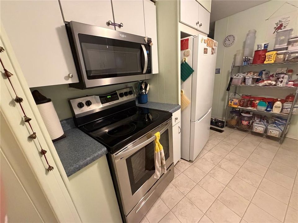 For Sale: $135,000 (2 beds, 1 baths, 1056 Square Feet)