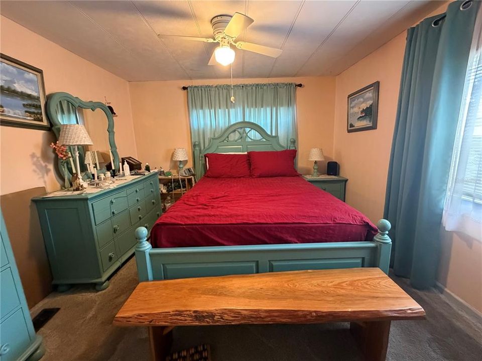 For Sale: $135,000 (2 beds, 1 baths, 1056 Square Feet)