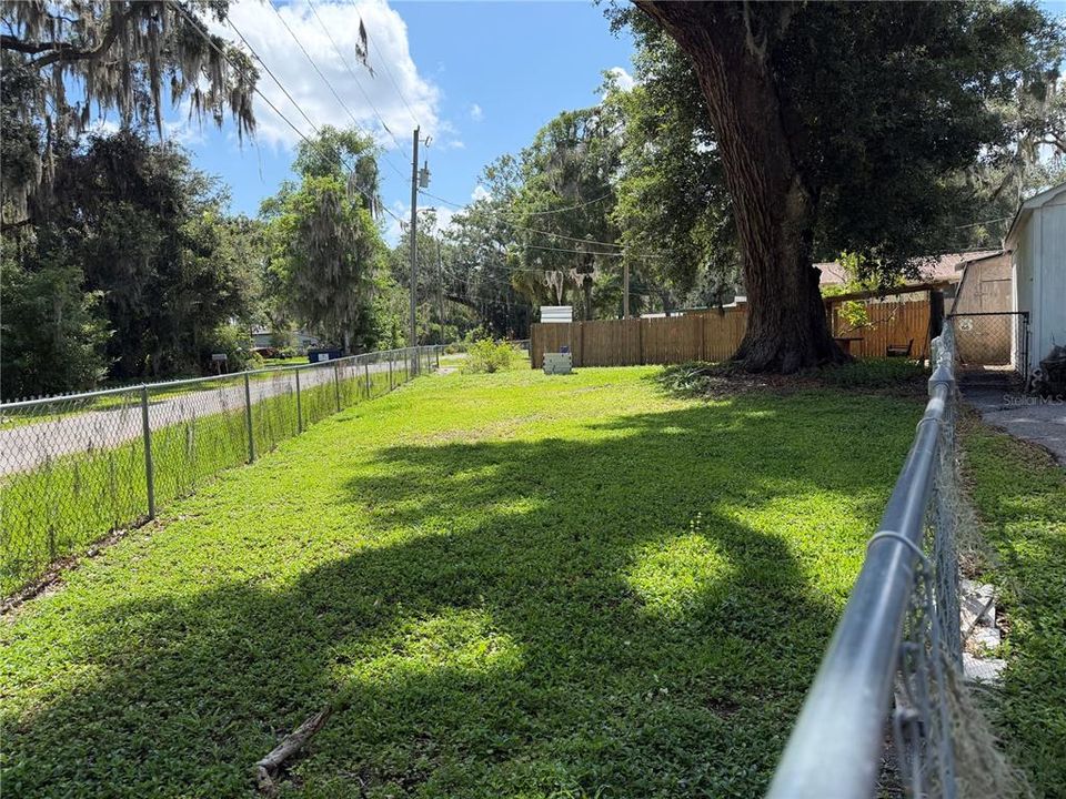 For Sale: $135,000 (2 beds, 1 baths, 1056 Square Feet)