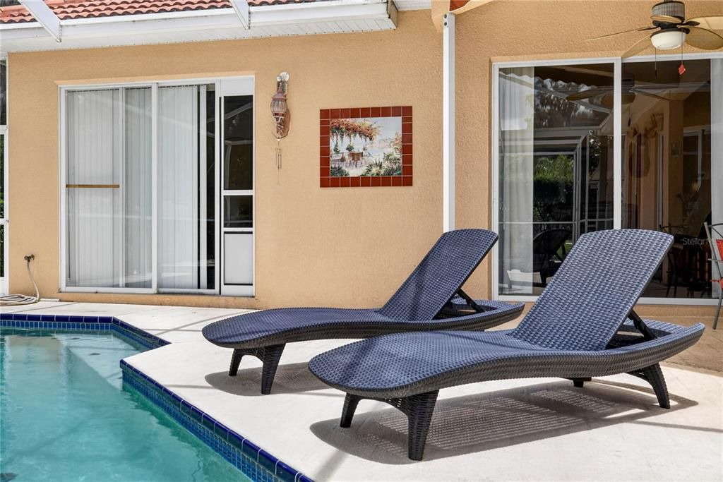 En Venta: $749,900 (4 camas, 3 baños, 2656 Pies cuadrados)