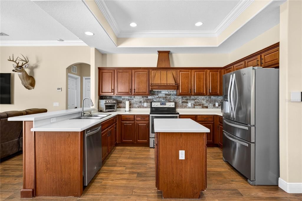 En Venta: $749,900 (4 camas, 3 baños, 2656 Pies cuadrados)