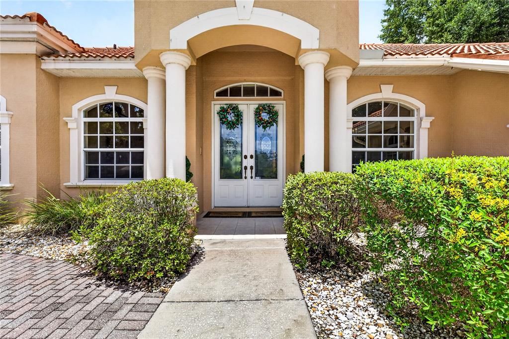 En Venta: $749,900 (4 camas, 3 baños, 2656 Pies cuadrados)