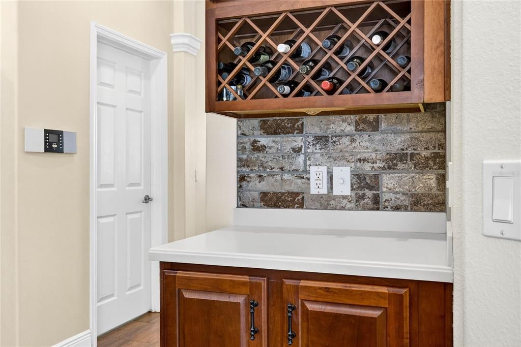 En Venta: $749,900 (4 camas, 3 baños, 2656 Pies cuadrados)