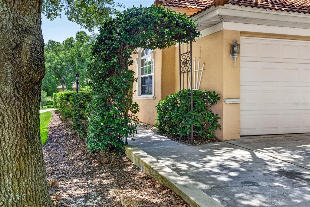 En Venta: $749,900 (4 camas, 3 baños, 2656 Pies cuadrados)