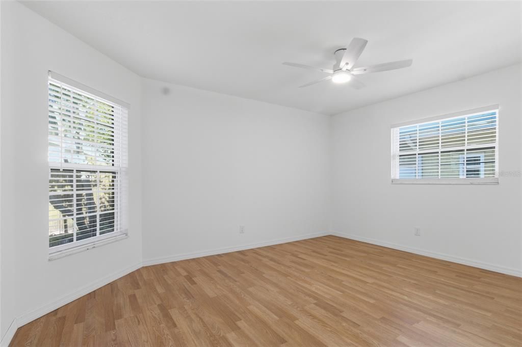 For Sale: $294,000 (3 beds, 2 baths, 1400 Square Feet)