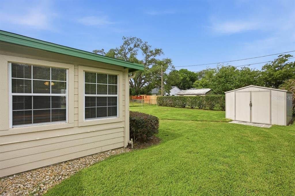 Active With Contract: $500,000 (3 beds, 2 baths, 1716 Square Feet)
