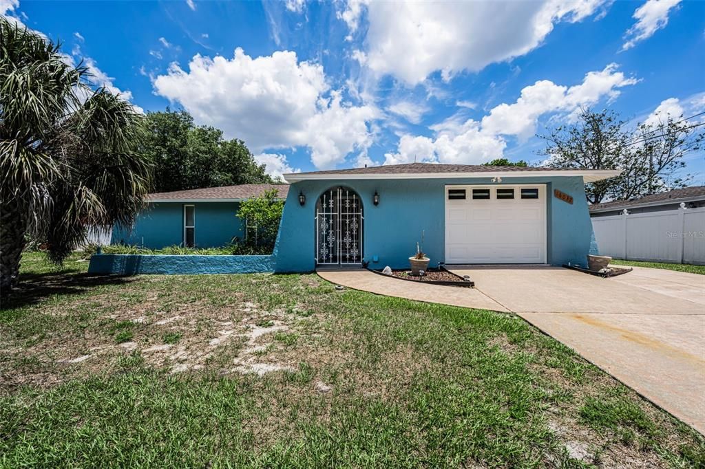Active With Contract: $205,000 (2 beds, 2 baths, 1260 Square Feet)