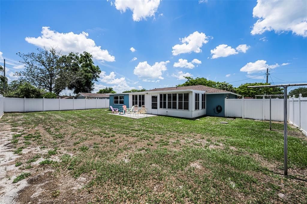 Active With Contract: $205,000 (2 beds, 2 baths, 1260 Square Feet)