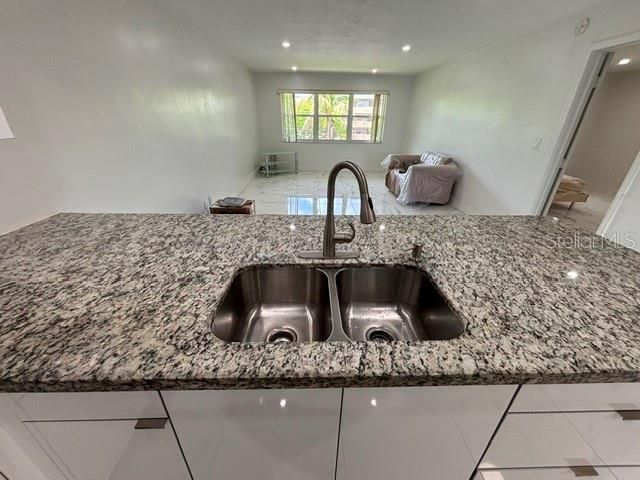 En Venta: $196,000 (1 camas, 1 baños, 954 Pies cuadrados)