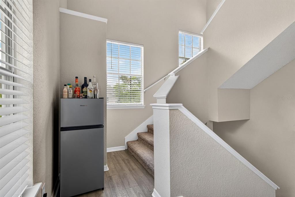 For Sale: $165,000 (1 beds, 1 baths, 1178 Square Feet)