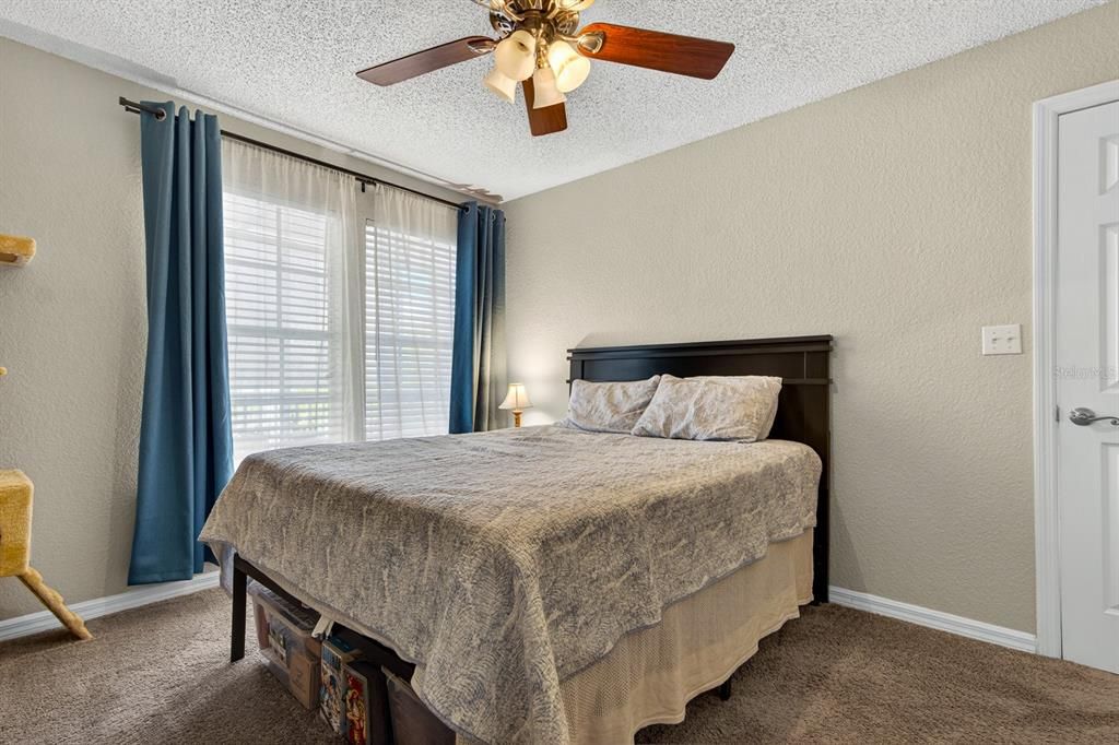 For Sale: $165,000 (1 beds, 1 baths, 1178 Square Feet)