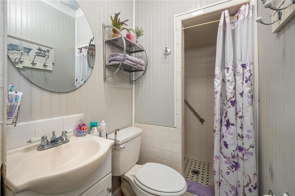 For Sale: $285,000 (3 beds, 2 baths, 2035 Square Feet)
