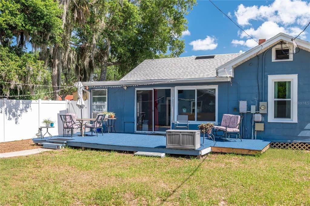 For Sale: $285,000 (3 beds, 2 baths, 2035 Square Feet)