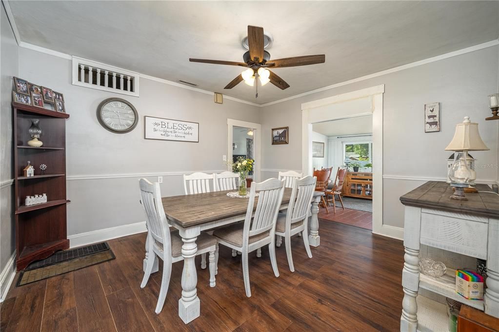 For Sale: $285,000 (3 beds, 2 baths, 2035 Square Feet)