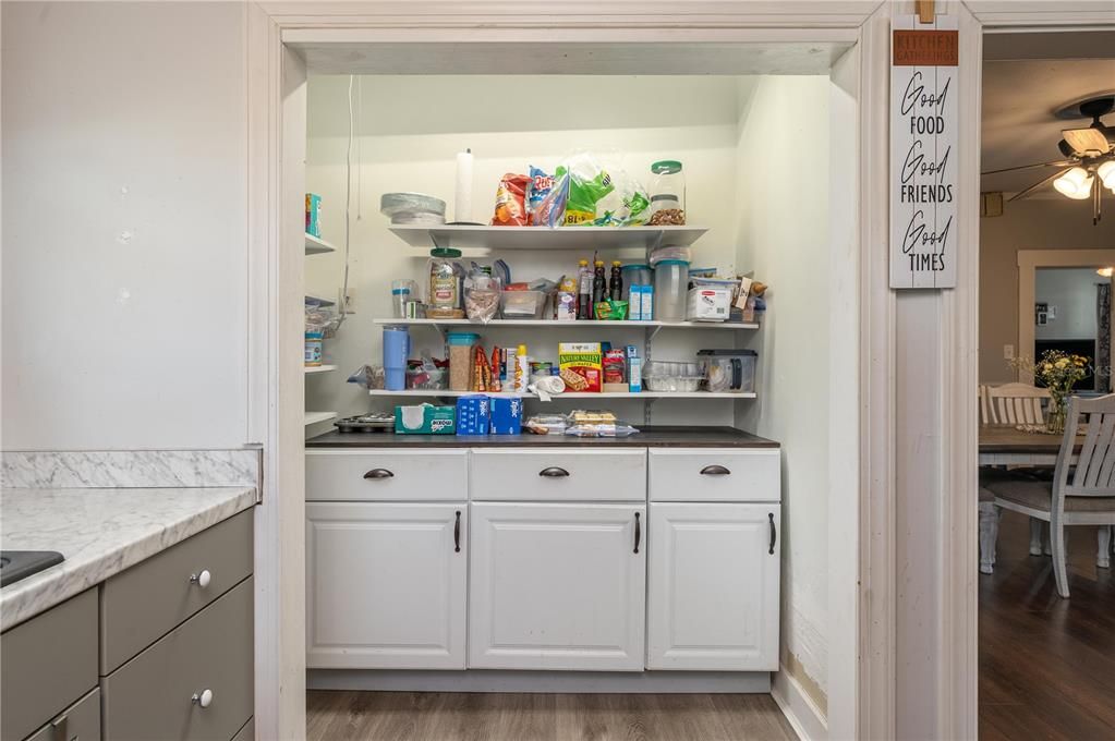 For Sale: $285,000 (3 beds, 2 baths, 2035 Square Feet)