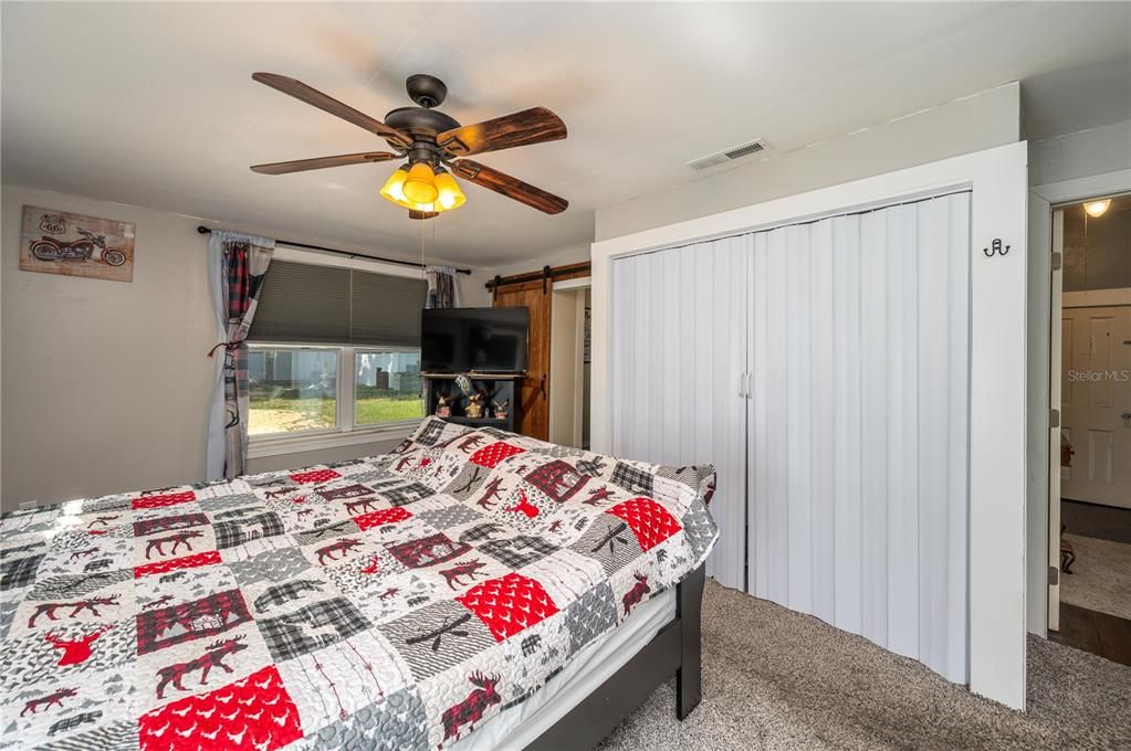 For Sale: $285,000 (3 beds, 2 baths, 2035 Square Feet)