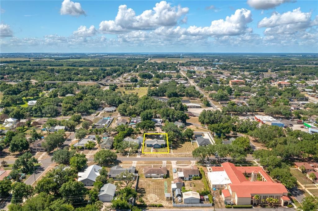 For Sale: $285,000 (3 beds, 2 baths, 2035 Square Feet)