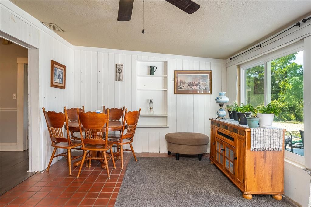 For Sale: $285,000 (3 beds, 2 baths, 2035 Square Feet)