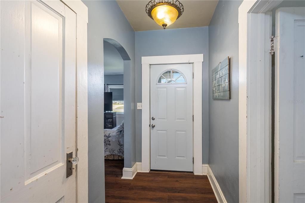 For Sale: $285,000 (3 beds, 2 baths, 2035 Square Feet)