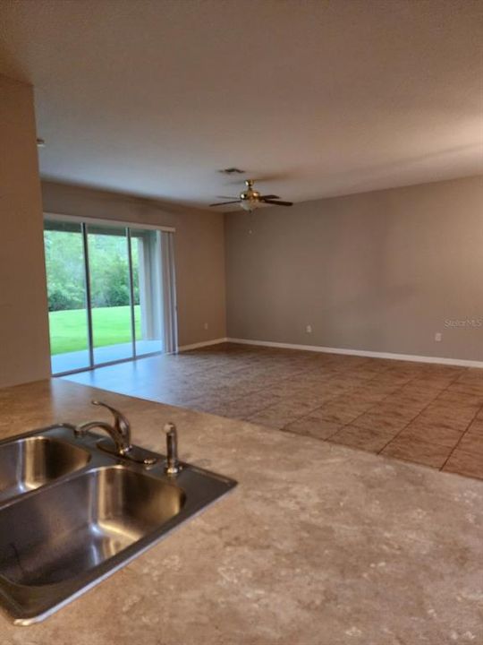 For Sale: $449,500 (4 beds, 3 baths, 2027 Square Feet)