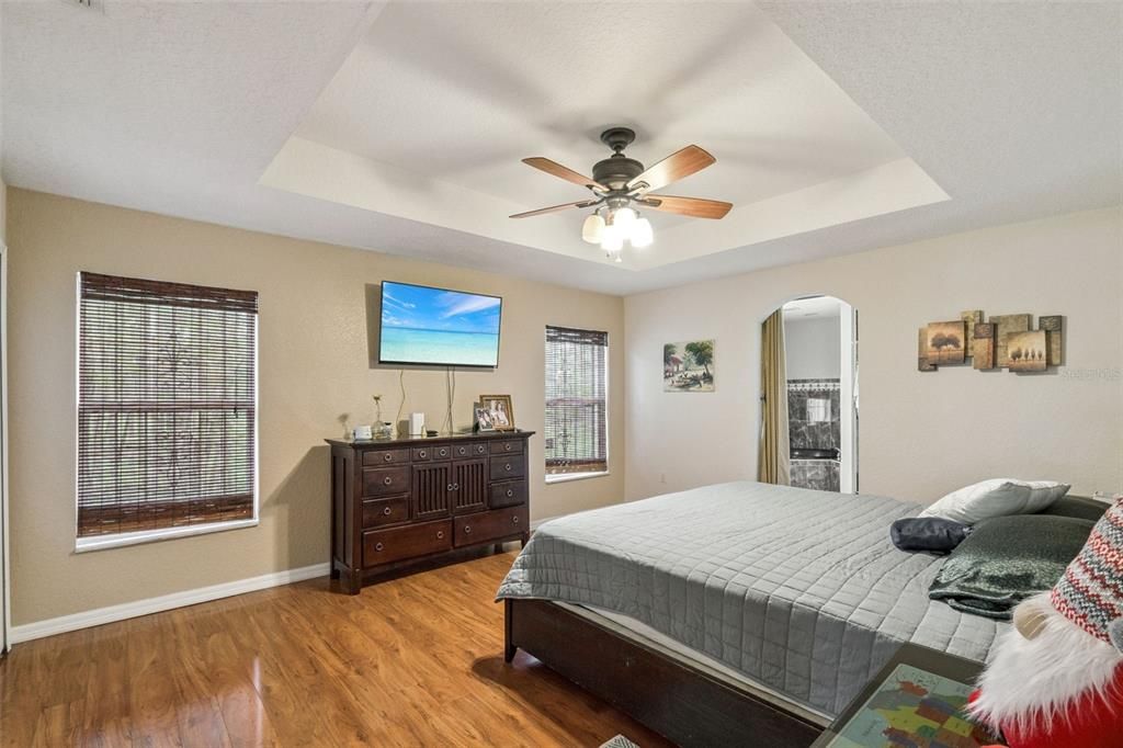 For Sale: $1,500,000 (6 beds, 5 baths, 4808 Square Feet)