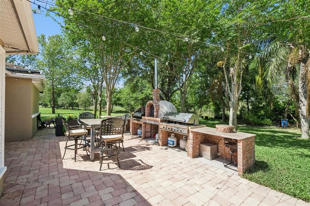 For Sale: $1,500,000 (6 beds, 5 baths, 4808 Square Feet)