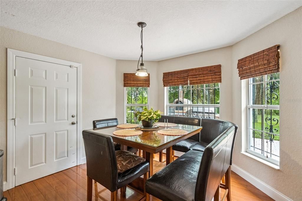 For Sale: $1,500,000 (6 beds, 5 baths, 4808 Square Feet)