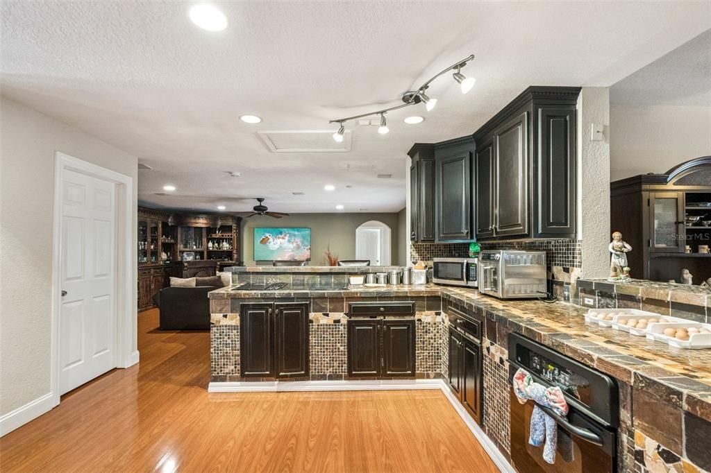 For Sale: $1,500,000 (6 beds, 5 baths, 4808 Square Feet)