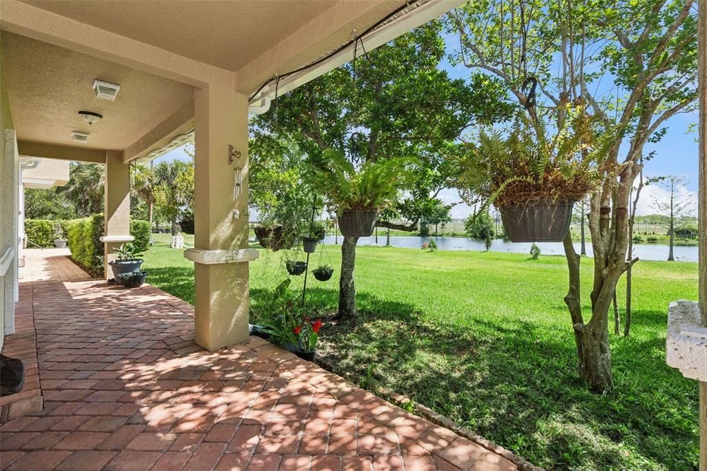 For Sale: $1,500,000 (6 beds, 5 baths, 4808 Square Feet)
