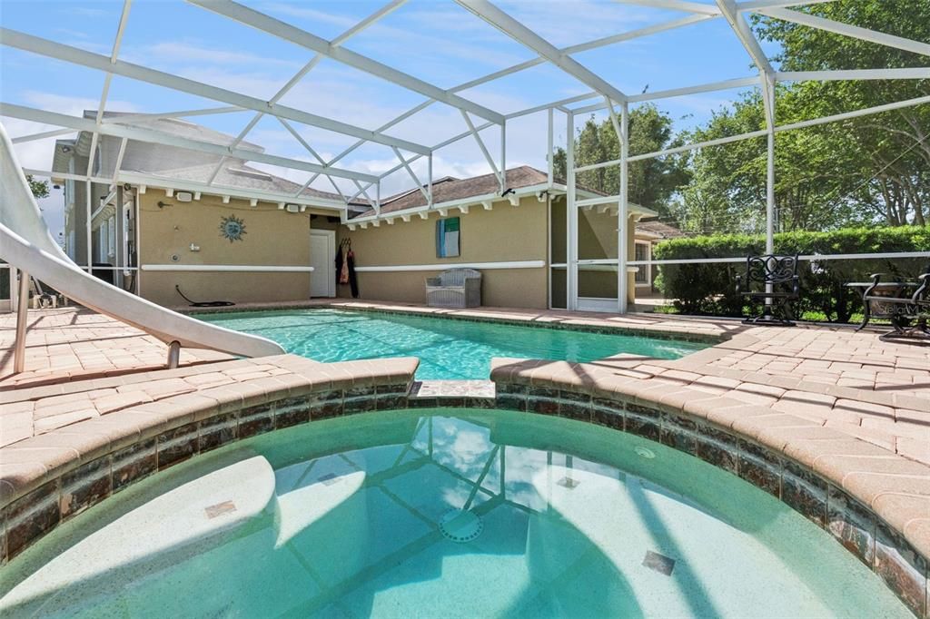 For Sale: $1,500,000 (6 beds, 5 baths, 4808 Square Feet)